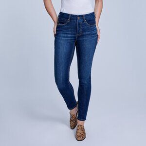 Women's Seven7 16W Tummyless Highrise Skinny Jeans